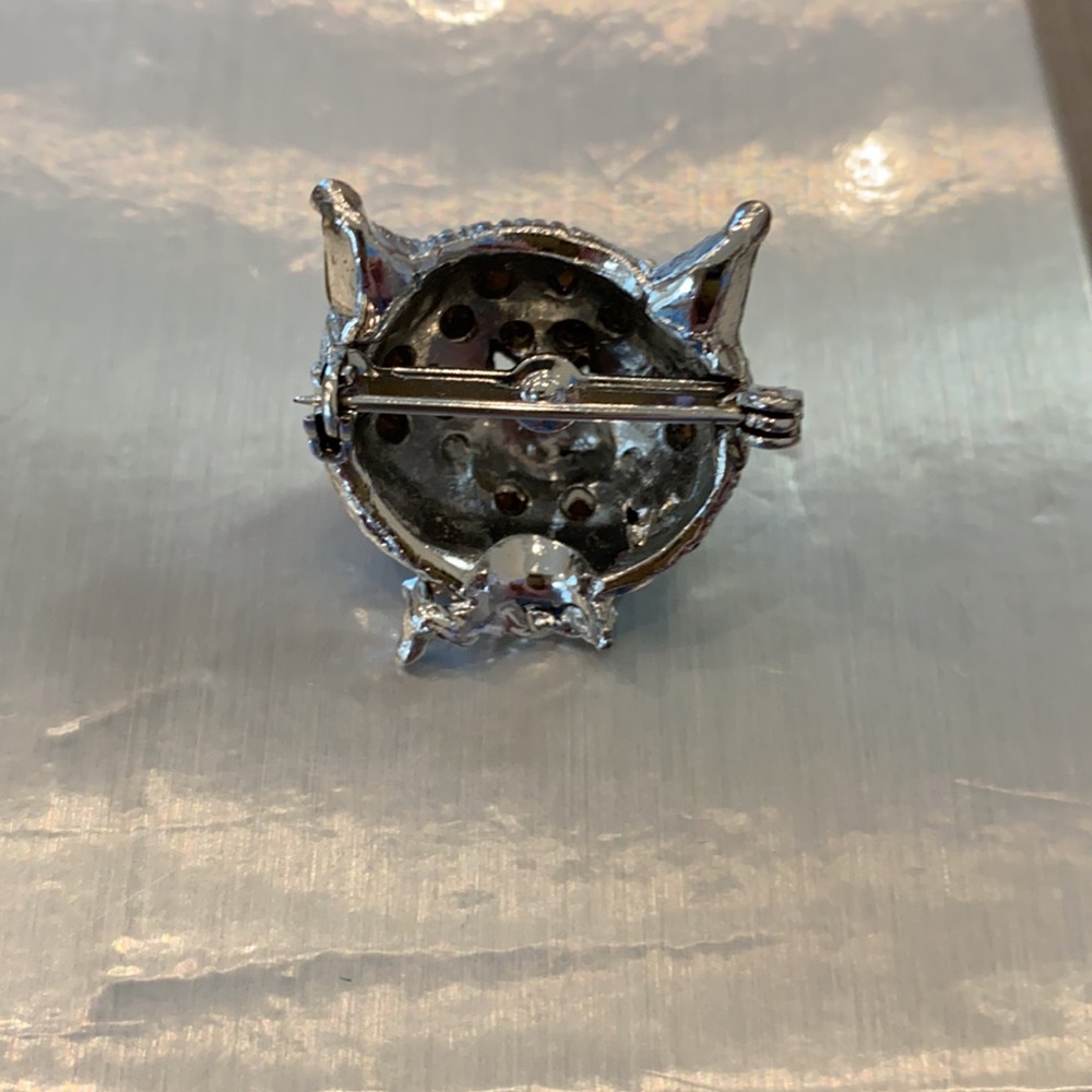 Cat Pin with Rhinestones - Picture 3 of 3